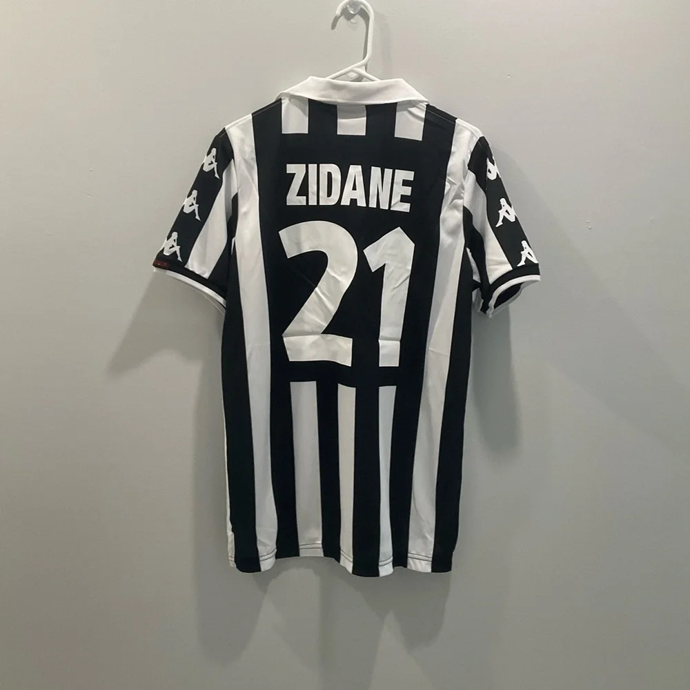 JUVENTUS MENS ZIDANE 1999/00 JERSEY - Picture 3 of 3